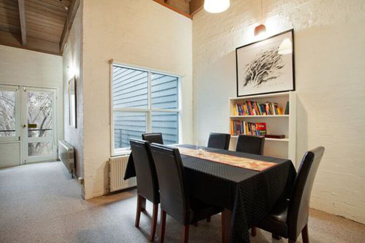 Room 6 of 7