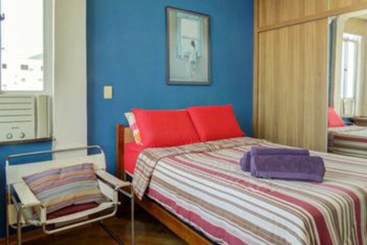 Room 7 of 27