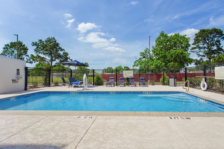 Pool 35 of 55