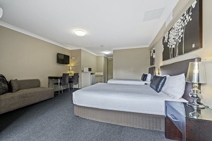 Room 13 of 46