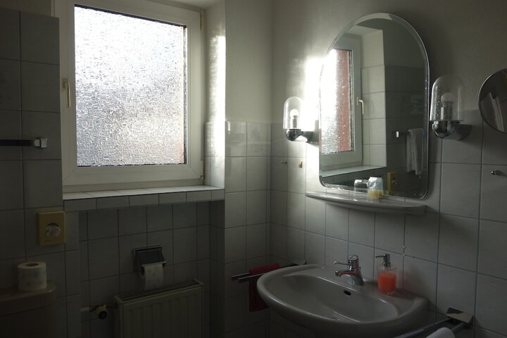 Room 30 of 50