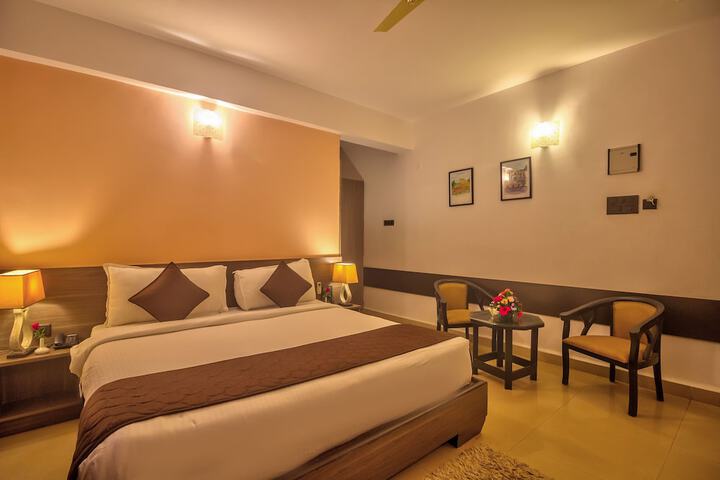 Room 8 of 24