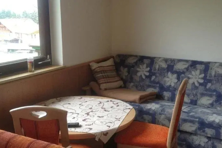 Room 2 of 15