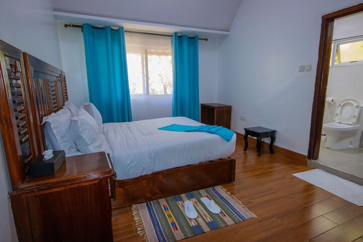 Room 5 of 23