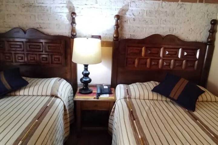 Room 15 of 143