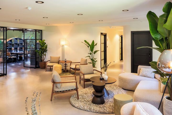 Lobby Entry