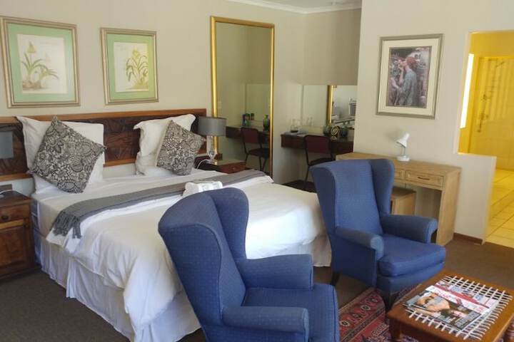 Room 3 of 5