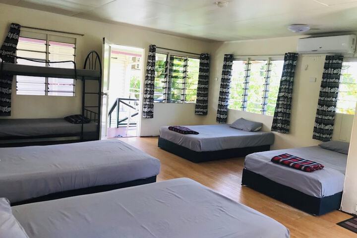 Room 12 of 30
