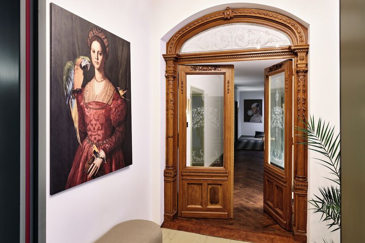 Ballroom/Hall 85 of 96