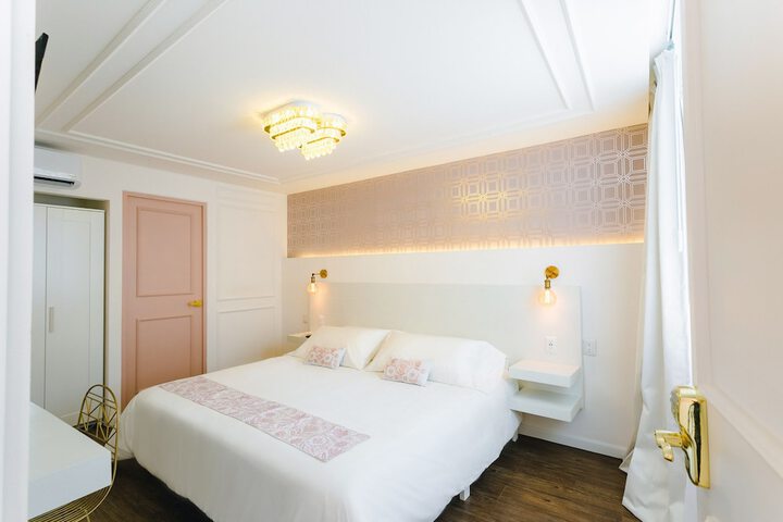 Room 21 of 50