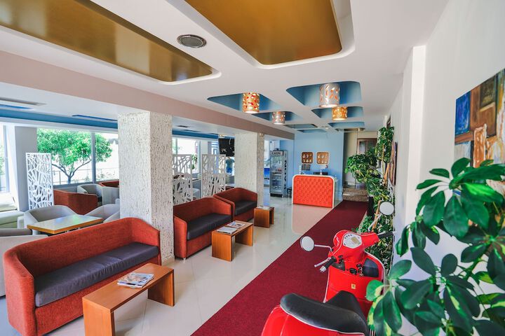 Hotel Interior 4 of 84
