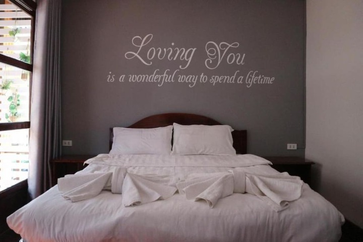 Room 10 of 15