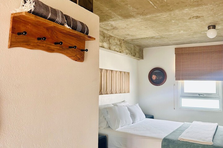 Room 30 of 109