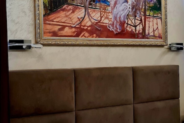 Room 6 of 31