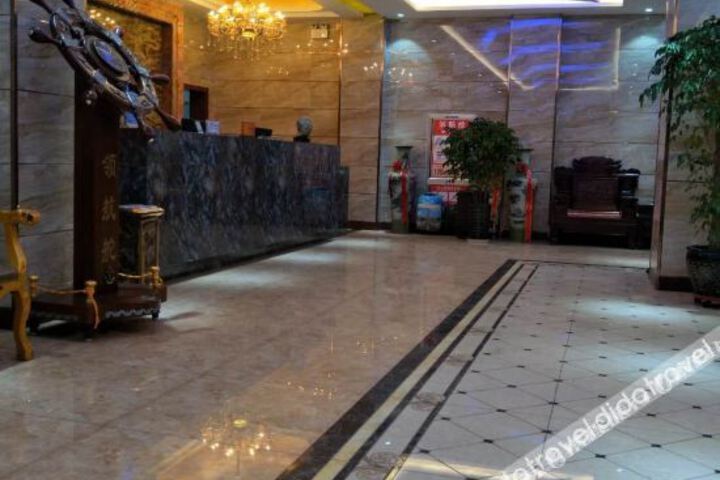 Hotel Interior 10 of 14