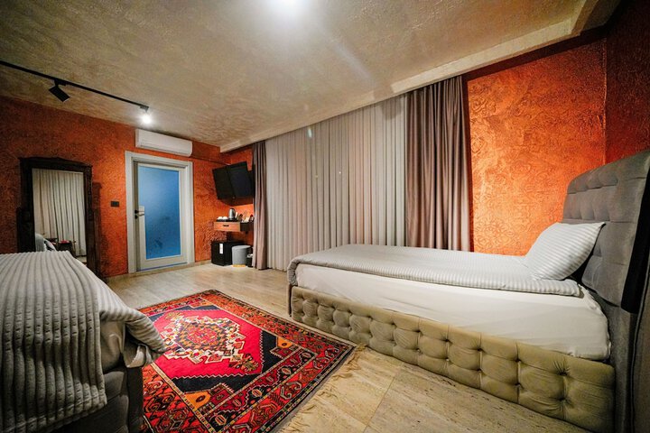 Room 74 of 244