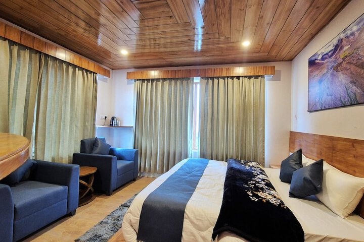 Room 10 of 23