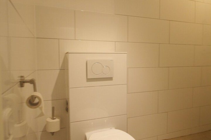Room 55 of 76