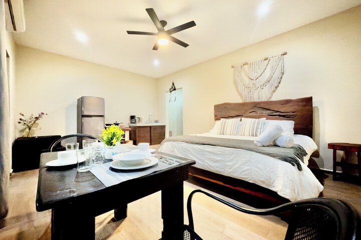 Room 16 of 48