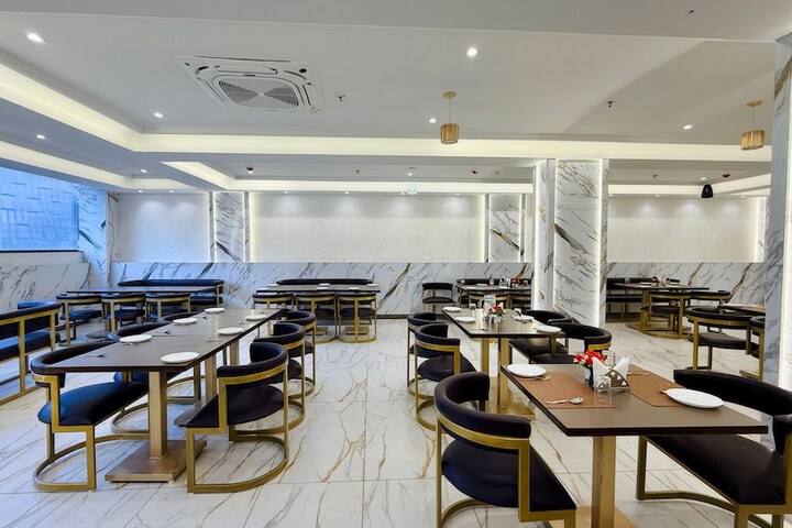 Dining 83 of 124