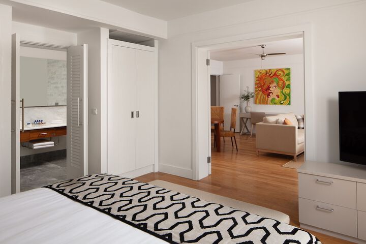 Room 17 of 100