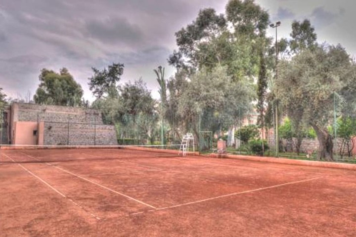 Tennis court