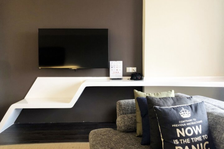 Room 9 of 44