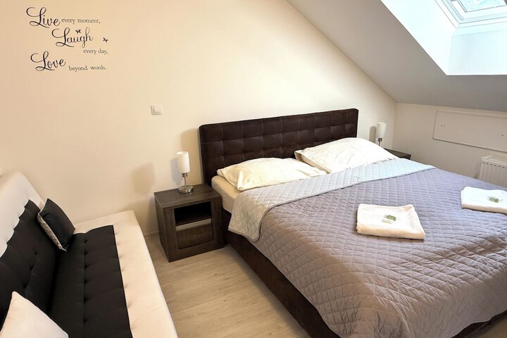 Room 45 of 48