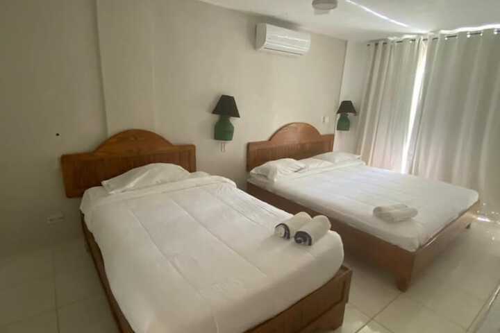 Room 4 of 44