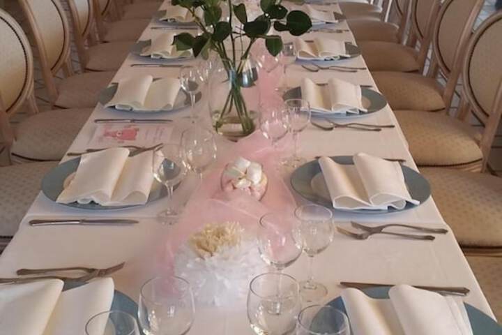 Dining 34 of 69