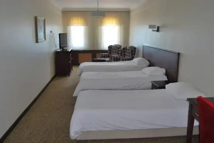 Room 2 of 9