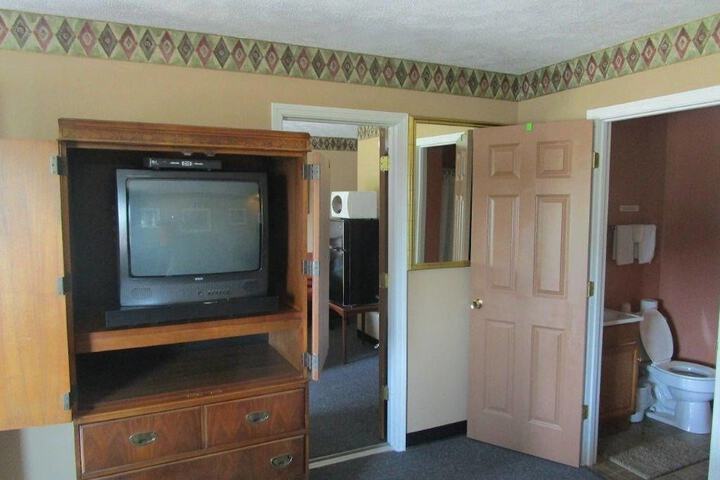 Room 2 of 12
