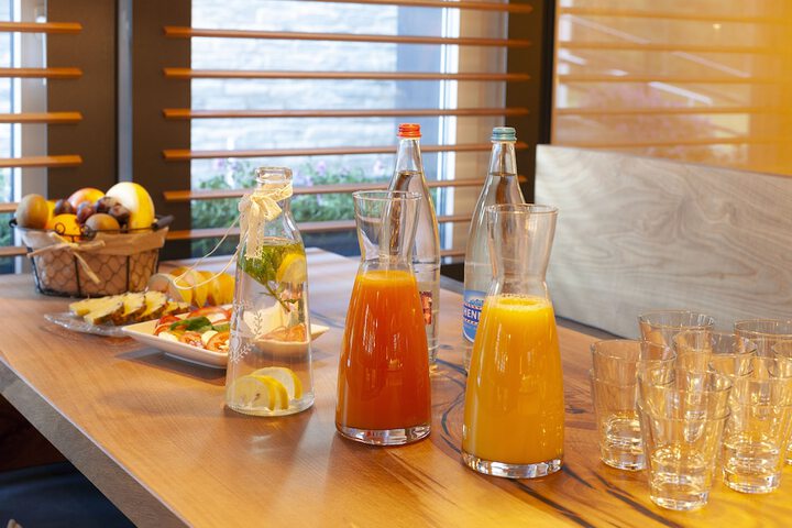 Breakfast/Coffee Service 50 of 79