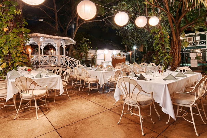 restaurant