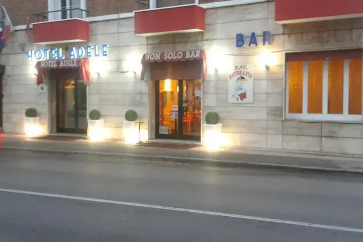 DOMUS HOTEL ADELE