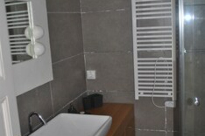 Room 5 of 45
