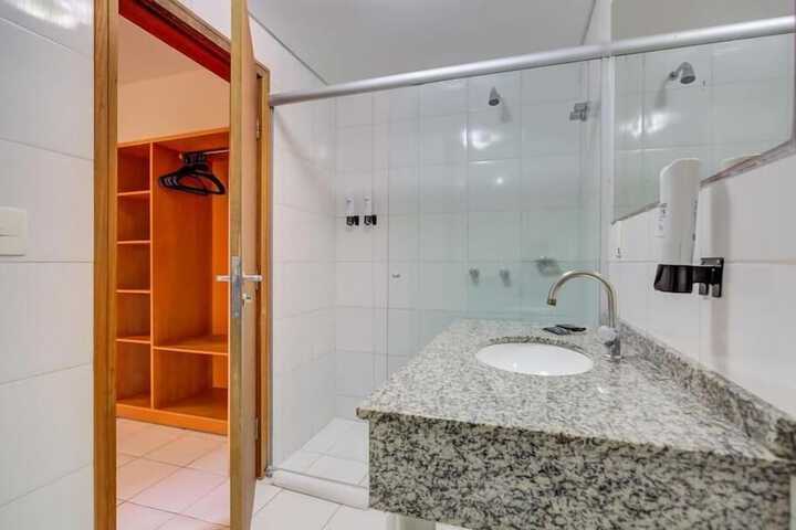 Room 14 of 29
