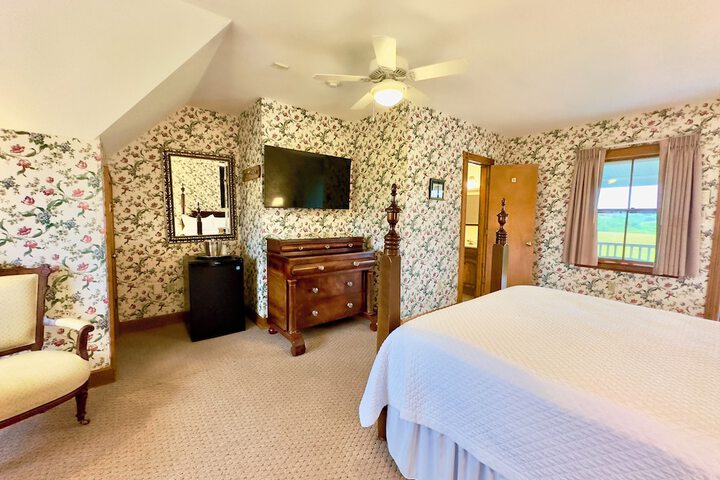 Room 40 of 100