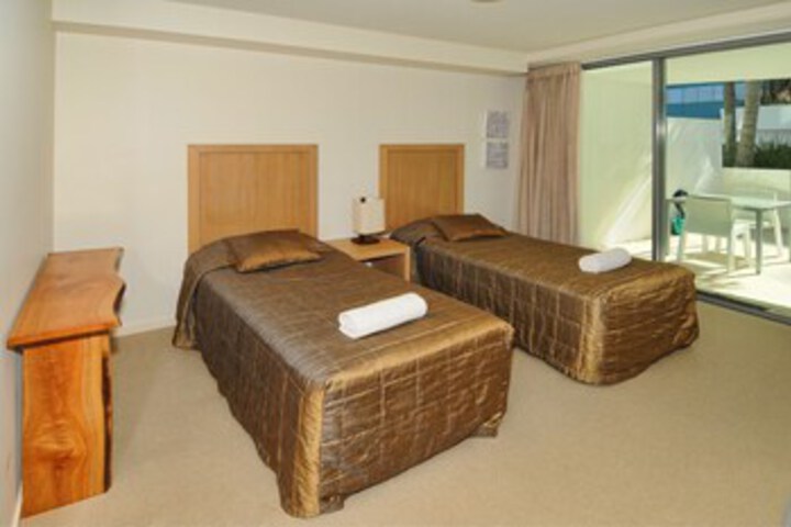 Room 7 of 8