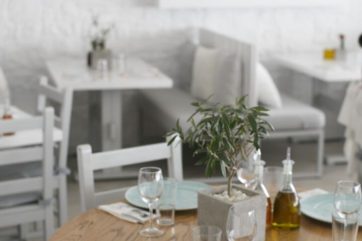 Dining 53 of 62