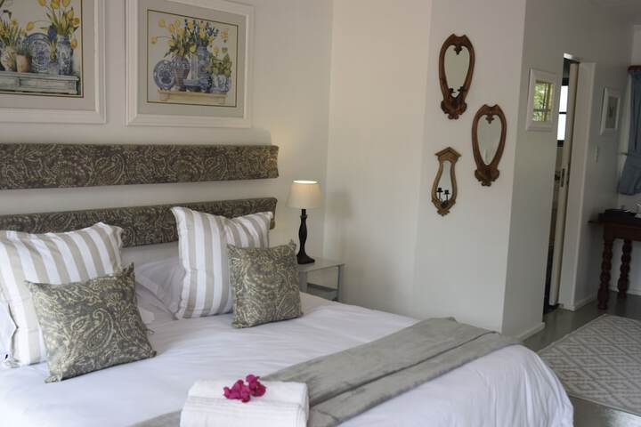 Room 4 of 47