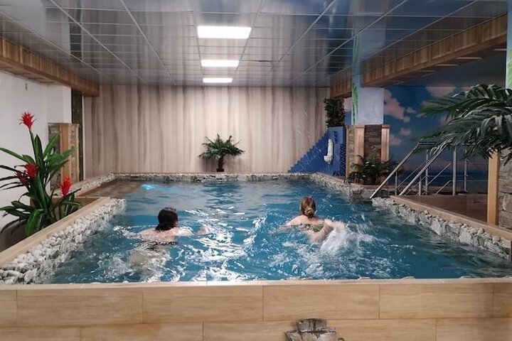 Pool 18 of 31
