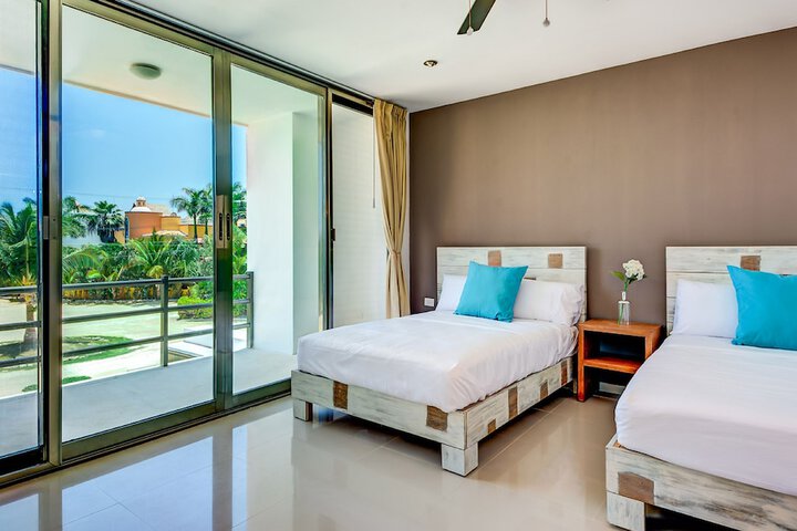 Room 10 of 95