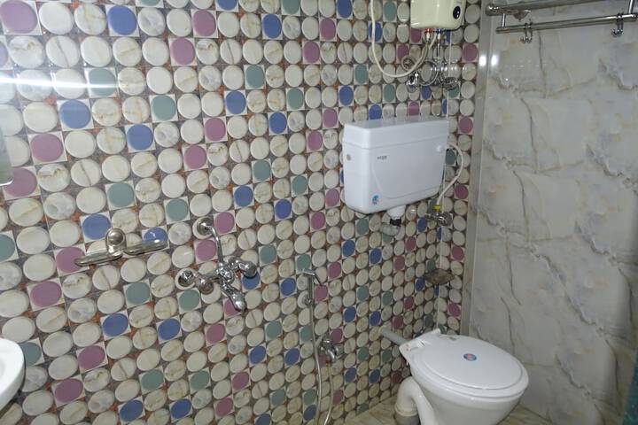 Room 12 of 21