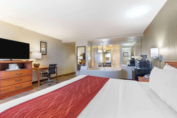 1 King Bed (16 of 22)