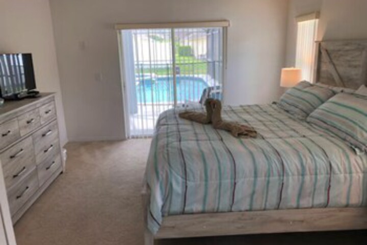 Room 18 of 21