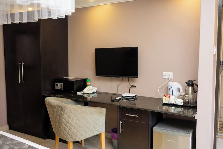Room 14 of 67