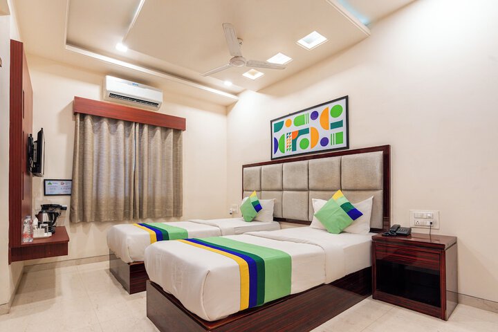 Room 13 of 62