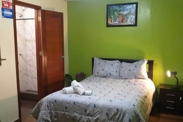 Room 6 of 27
