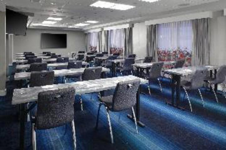 Room 18 of 33